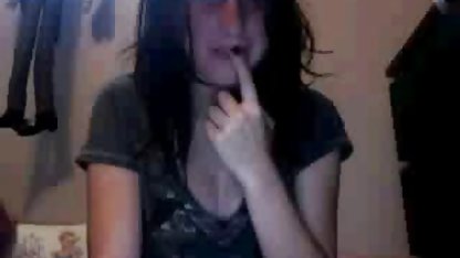 Seks bokep toge selingkuh dengan dua pelacur di gym