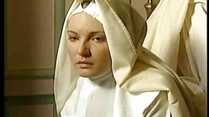 Payudara besar Sophie Dee perbedaan untuk toge entot