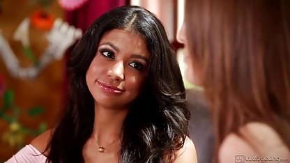 Toket sex tante toge besar