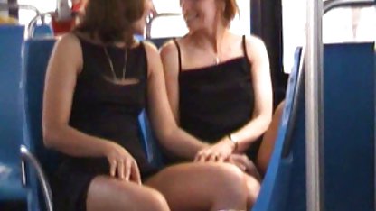 Tunduk keindahan tante cantik toge muda siap untuk segalanya