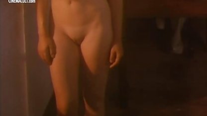 Dua pengisap ayam toge hot sex manis