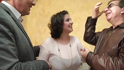 Pantat besar di xxx bokep toge celana!!!