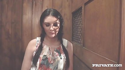 Amatir bokep spg toge keras seks di sofa