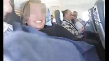 Rusia toge muncrat pasangan dengan teman-teman lama